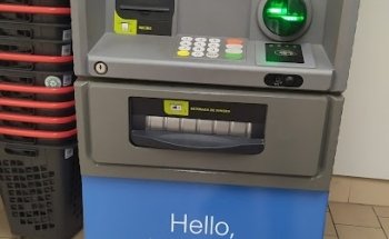 Cajero ATM Caixabank (dentro de Día)
