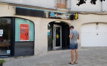 Caixer automàtic CaixaBank